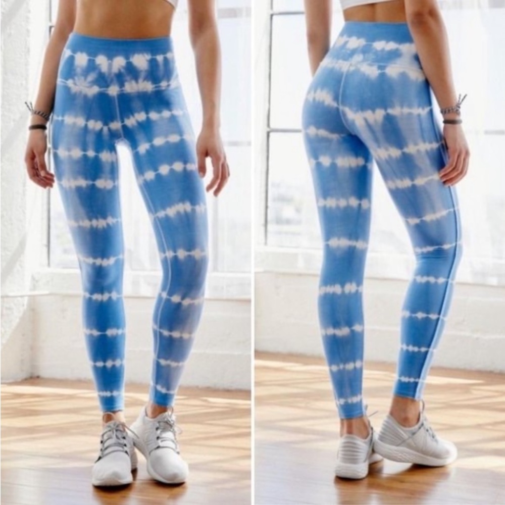 💙FREE PEOPLE MOVEMENT SOFT LEGGINGS gently worn